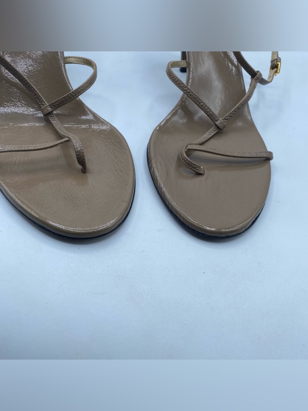 KHAITE Jones T-Strap Heel Sandals in Tan Leather - Picture 5 of 13